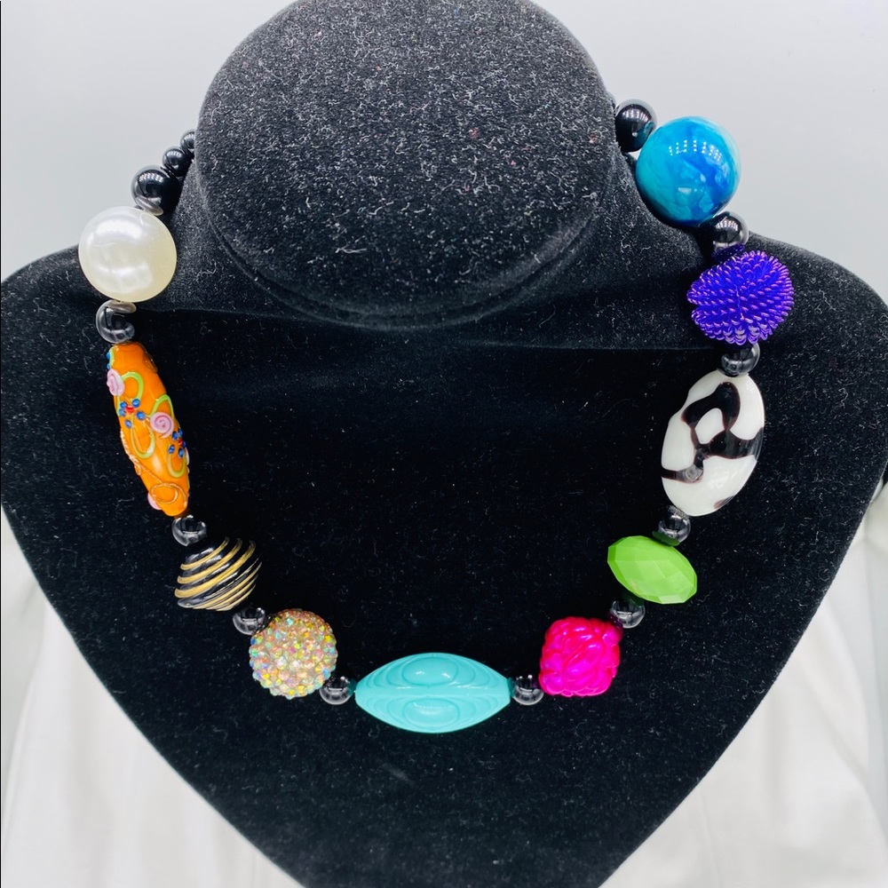 Statement necklace